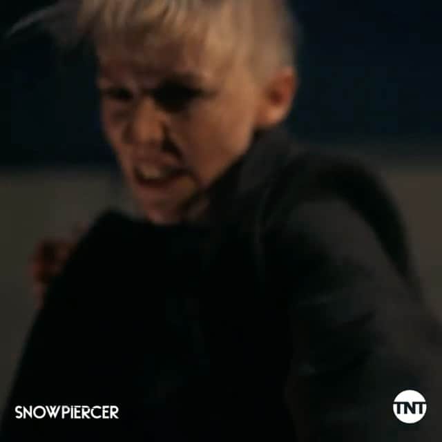 ミッキー・サムナーのインスタグラム：「Get your wooly mittens on. 🥶🧊🥶🧊🥶🧊🥶🧊 January 25th @tntdrama  #snowpiercer #besstill  @snowpiercertv」