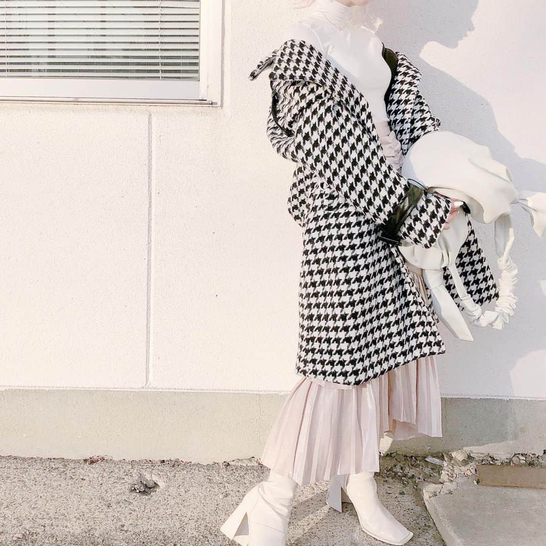のインスタグラム：「🖤🤍」