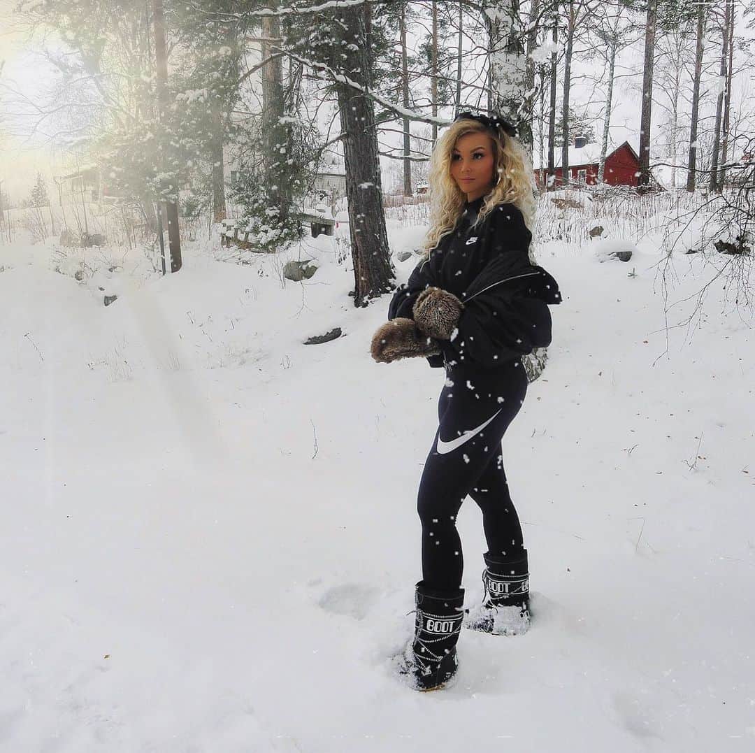 Keelaのインスタグラム：「Är ni trött på vintern än? ❄️🥶⛄️🌨」