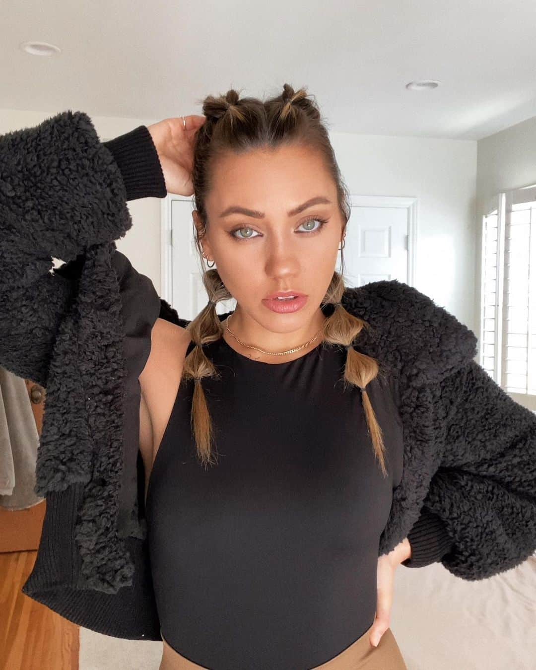 Camden Scottのインスタグラム：「I did not do my hair and makeup to just get one post out of it, so here’s another. Wearing my cozy @revolve jacket. #revolvewinter   ✨Kicked off season two of @uneducated_podcast this week with @rootedbeings to help us all practice mindfulness and meditation in 2021. Link in bio to listen on Apple, Spotify or watch on YouTube.  Thanks everyone for listening and supporting the show. Always down to hear your feedback so please rate the show and feel free to comment below and guests or topics you’d like to hear this year. ✨」