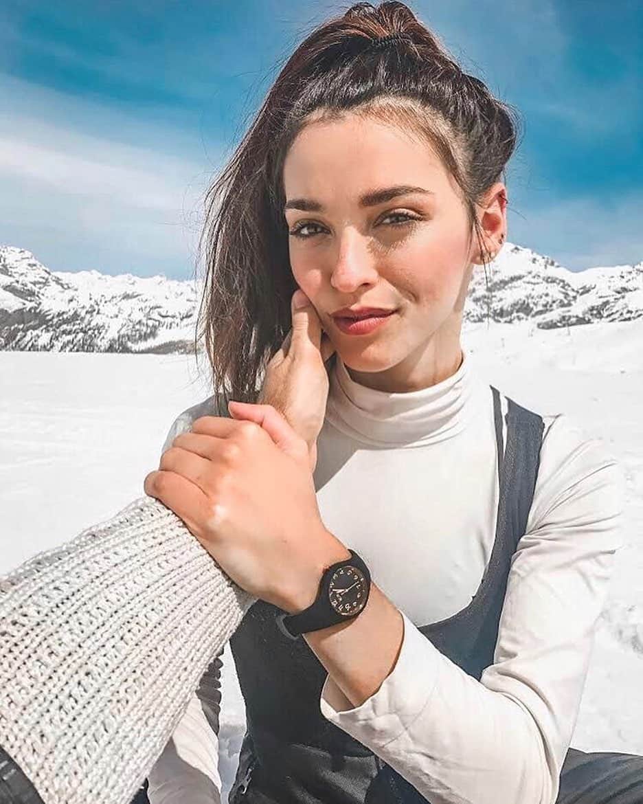 のインスタグラム：「The best view comes after the hardest climb 🗻❄️ (📸 @ginevra_pisani) #icewatch #changeyoucan #iceglam #style #snow #mointain #happiness #lifestyle #women #adventure」