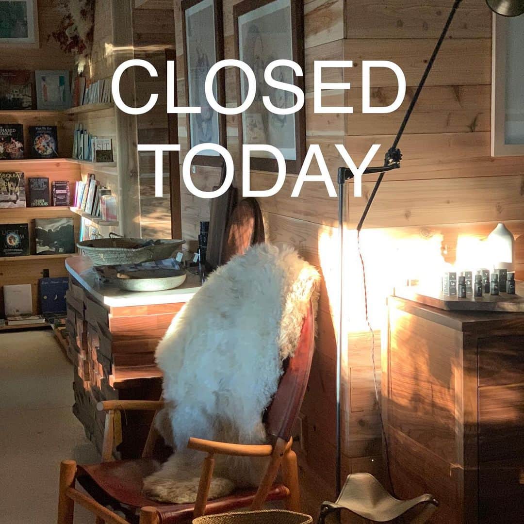 Beam & Anchorのインスタグラム：「Out of an abundance of caution, we’re closing today. Some of us in the building have developed colds and are awaiting covid test results. We will let you know as soon as we can open again safely! 🤞🏼🙏🏼 ***UPDATE: we received negative results and are feeling good. Thanks again for the well wishes.***」