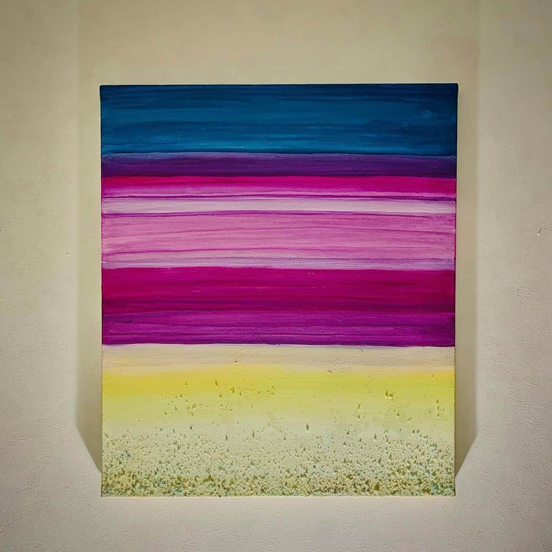 のインスタグラム：「. painting 🎨 . . #art#canvas#painting#border#magichour」