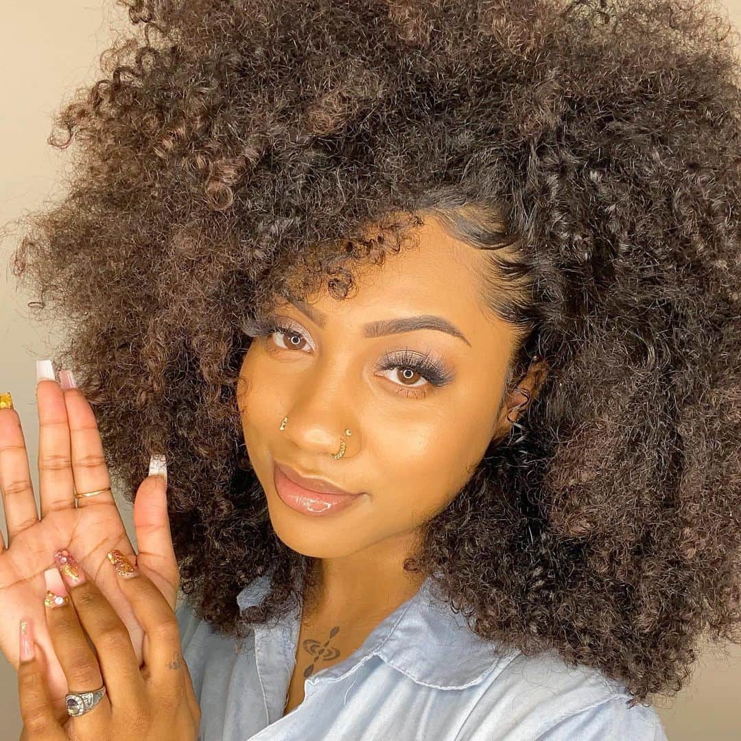 ipsyさんのインスタグラム写真 - (ipsyInstagram)「@curlybeviie is ~a whole vibe~ and I am here for it. #IPSYDreamIt  Products Here: @florencebymills Mind Glowing Peel Off Mask @anastasiabeverlyhills Lash Brag Volumizing Mascara @ofracosmetics Bo$$y Eyes in Penthouse @complexculturebeauty Power Pose Lip Gloss in Clear @yccollection1 Let Me First Primer  #makeupsubscription #makeupaddict #ipsymakeup #beautyobsessed #beautycommunity #beautybox #subscriptionbox #beauty #cosmetics #inspo #beautytips #beautyhacks #ipsyglambag」1月22日 5時25分 - ipsy