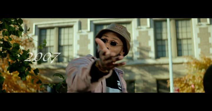 ホセ・レイエスのインスタグラム：「B O N I T A (Link in bio) @sietemusicofficial」