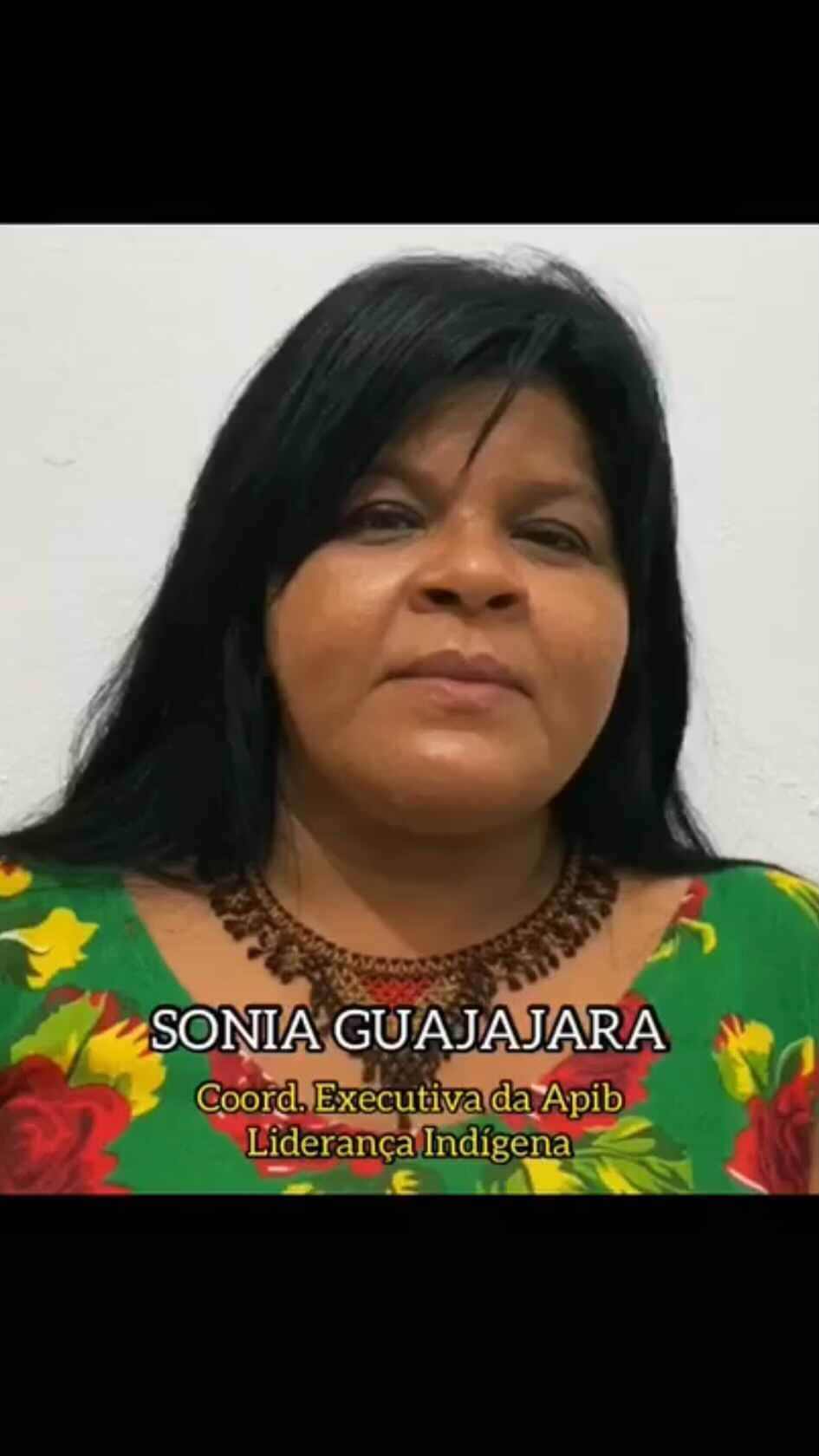 カエターノ・ヴェローゾのインスタグラム：「#Repost @342artes   A escolha da presidência da Câmara dos Deputados também é de nossa responsabilidade! Pressione os deputados para que escolham @baleiarossi pois uma frente progressista é fundamental para a democracia Brasileira. Não podemos deixar a presidência na mão de Arthur Lira, escolhido de Bolsonaro, pois a devastação do meio ambiente , a liberaçāo de agrotóxicos e armas, os garimpos ilegais, o desrespeito aos povos originários e aos direitos humanos serāo pautados indiscriminadamente. A condução desastrosa de Jair Bolsonaro irá nos transformar em párias na comunidade internacional. Guardemos nossas diferenças para que o Brasil possa superar o atraso civilizatório e consiga se recuperar social e economicamente após a pandemia!  #342Artes #EleiçõesDaCâmaraDosDeputados #BaleiaRossi #Bolsoria #ArthurLiraNão」