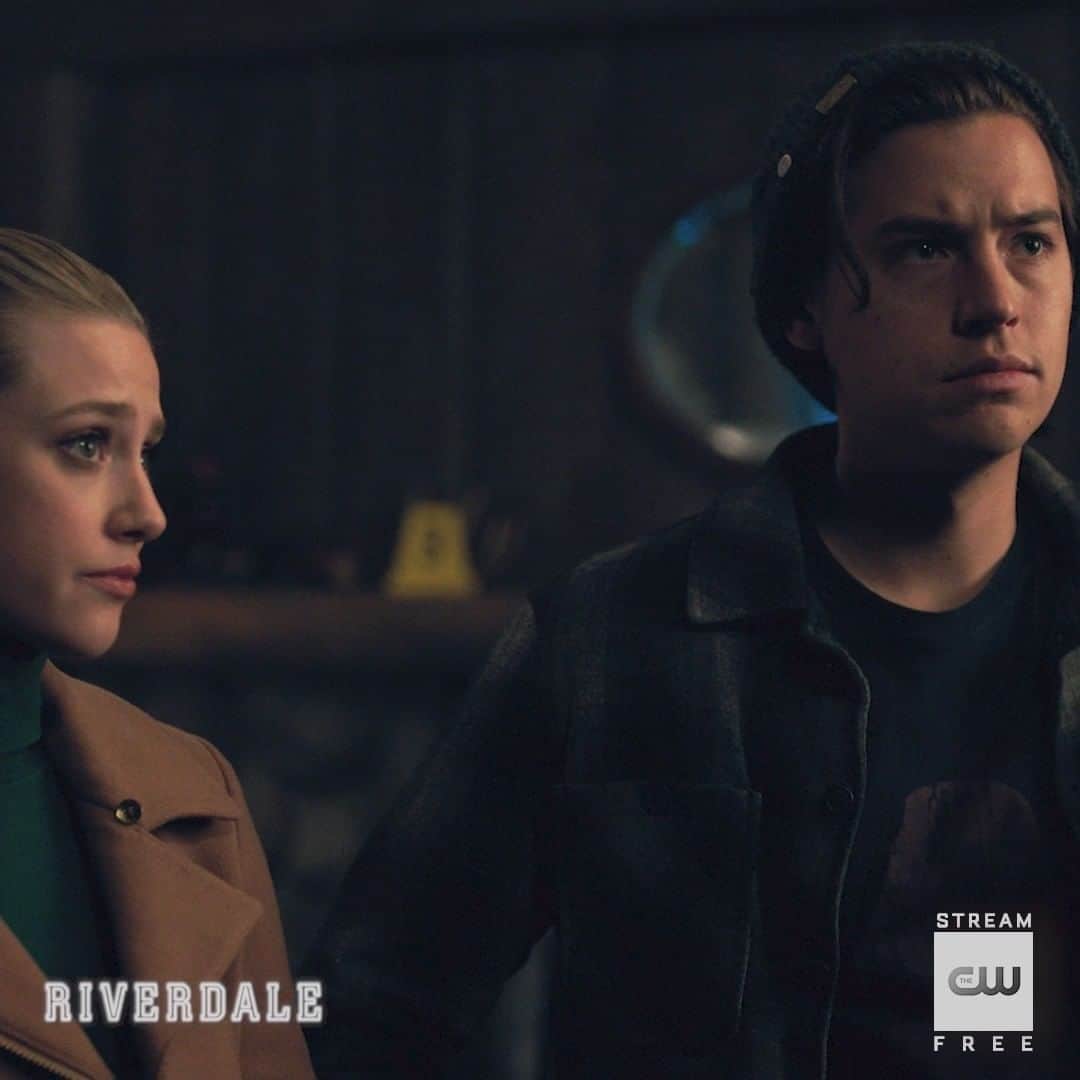 のインスタグラム：「Who is the Auteur? Stream the season premiere of @thecwriverdale now free only on The CW!」