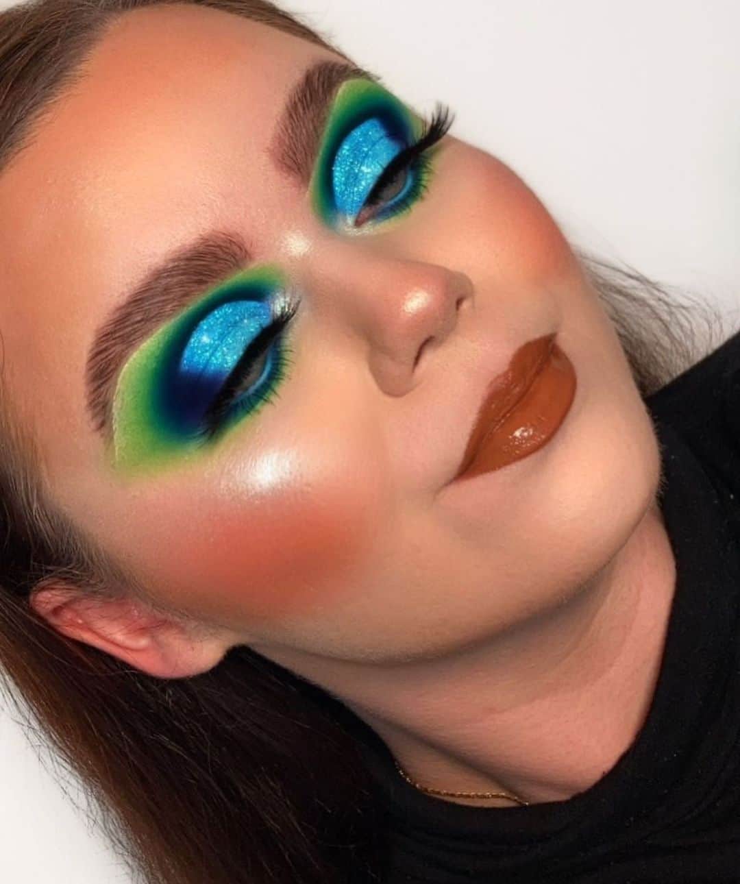 Makeup Addiction Cosmeticsさんのインスタグラム写真 - (Makeup Addiction CosmeticsInstagram)「Wow! @landbmakeup using our Holy glow vol 2 highlighter palette 🎨  Do you always highlight with your makeup or do you go without? #makeupartist #makeupaddictioncosmetics #makeuplover」1月22日 6時09分 - makeupaddictioncosmetics