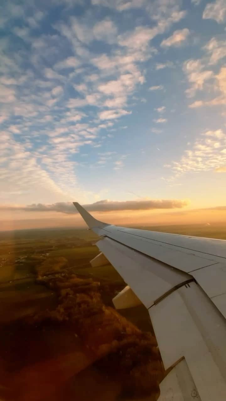 NICOLAS SIMOESのインスタグラム：「What I miss the most... ✈️💛」