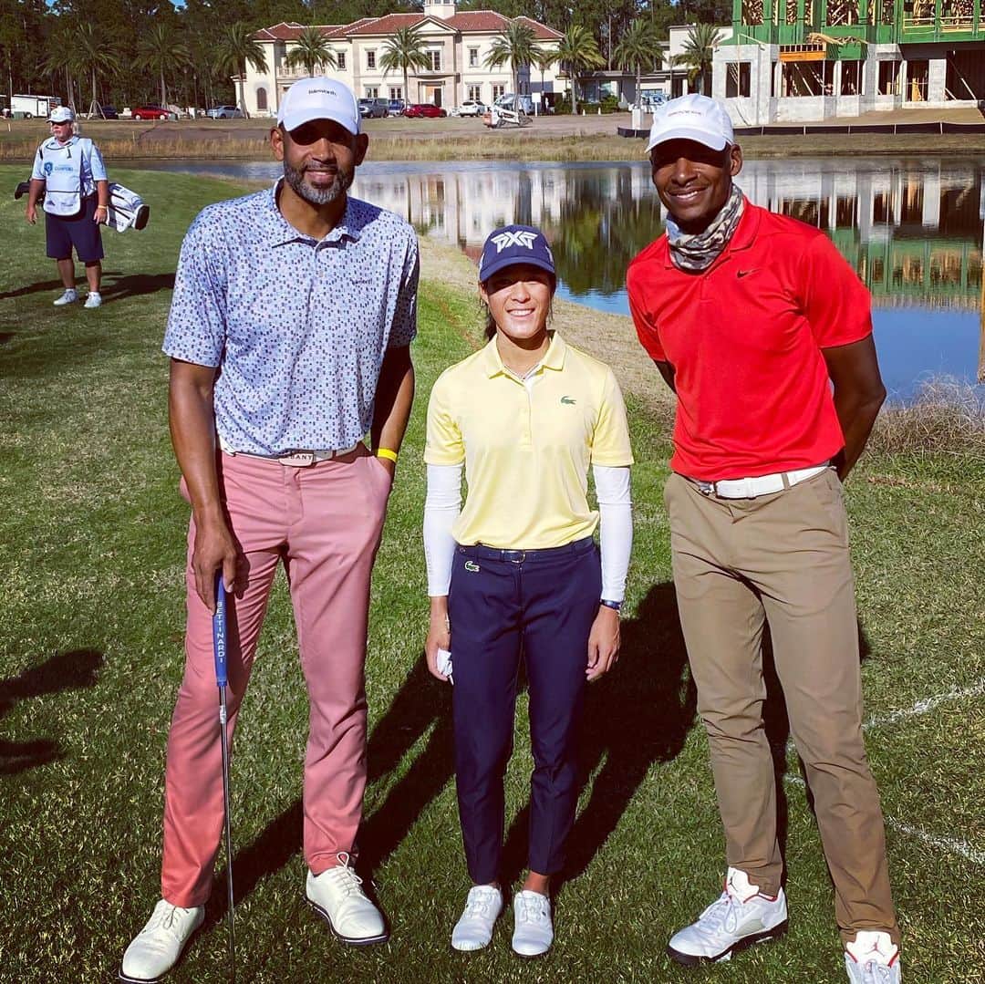 のインスタグラム：「The first day is in the books at the #diamondresortlpga It was a pleasure playing with @realgranthill @celineboutier #tranquilo #disney」