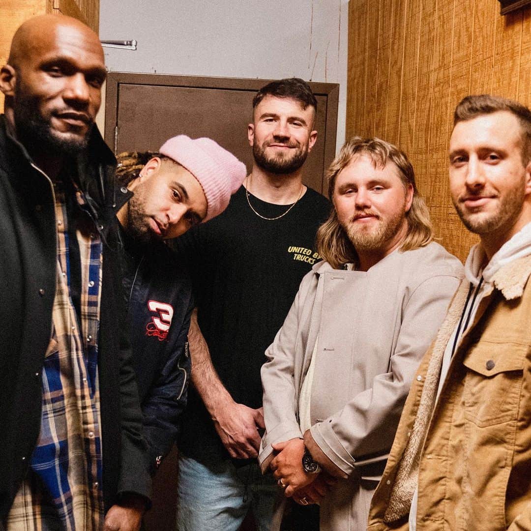 のインスタグラム：「I’ve missed these guys @musicisgolden @ajrapsofficial @ernest @kroonster」