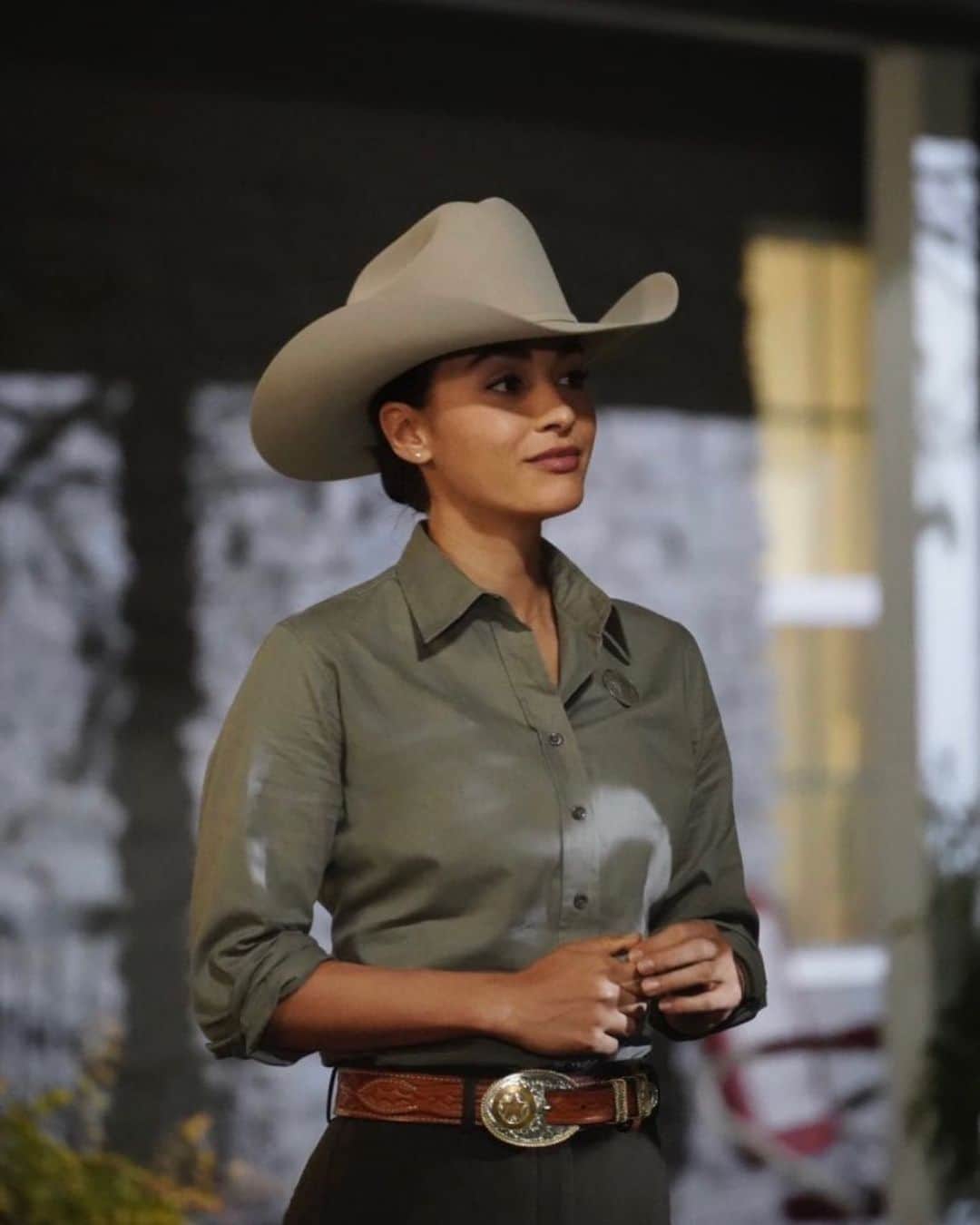 リンジー・モーガンのインスタグラム：「Micki Ramirez reporting for duty tonight @thecw 8/7c」