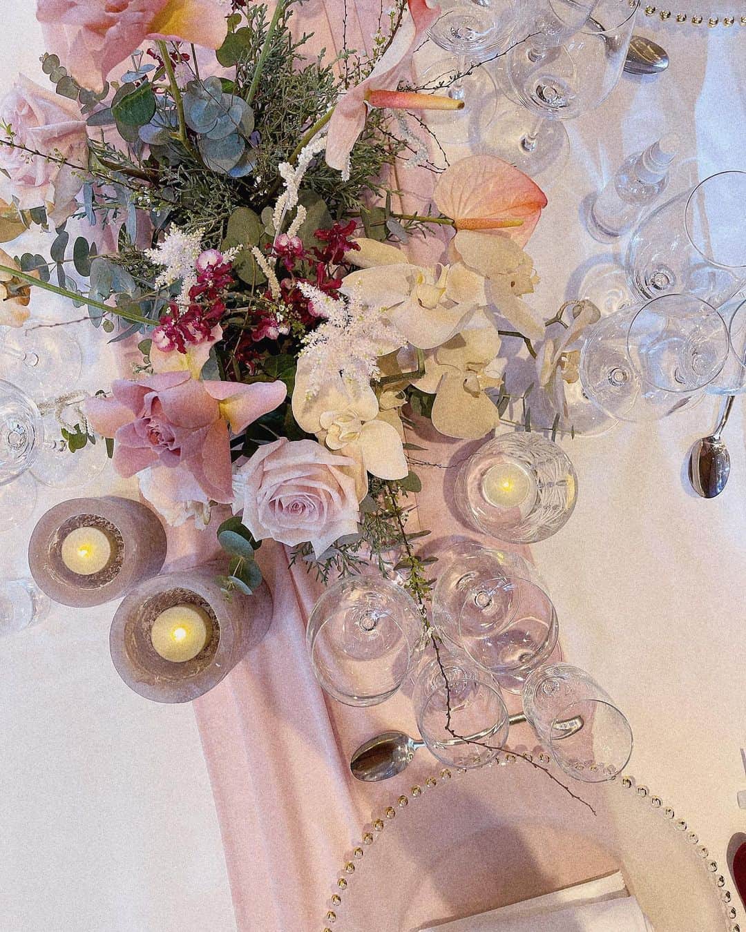 結城はゆるのインスタグラム：「めちゃくちゃ可愛くて、大感動の結婚式だったなぁ💐 本当におめでとう！！！そしてありがとう🥺🤍」