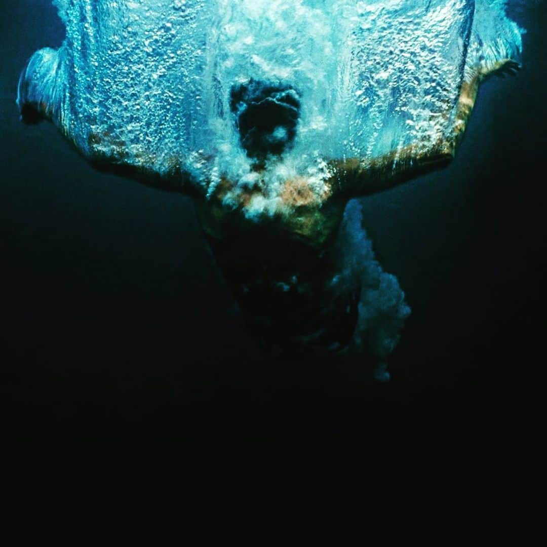 ケイティ アーリーのインスタグラム：「Siren II from the place in between #narelleautio  #floundering」