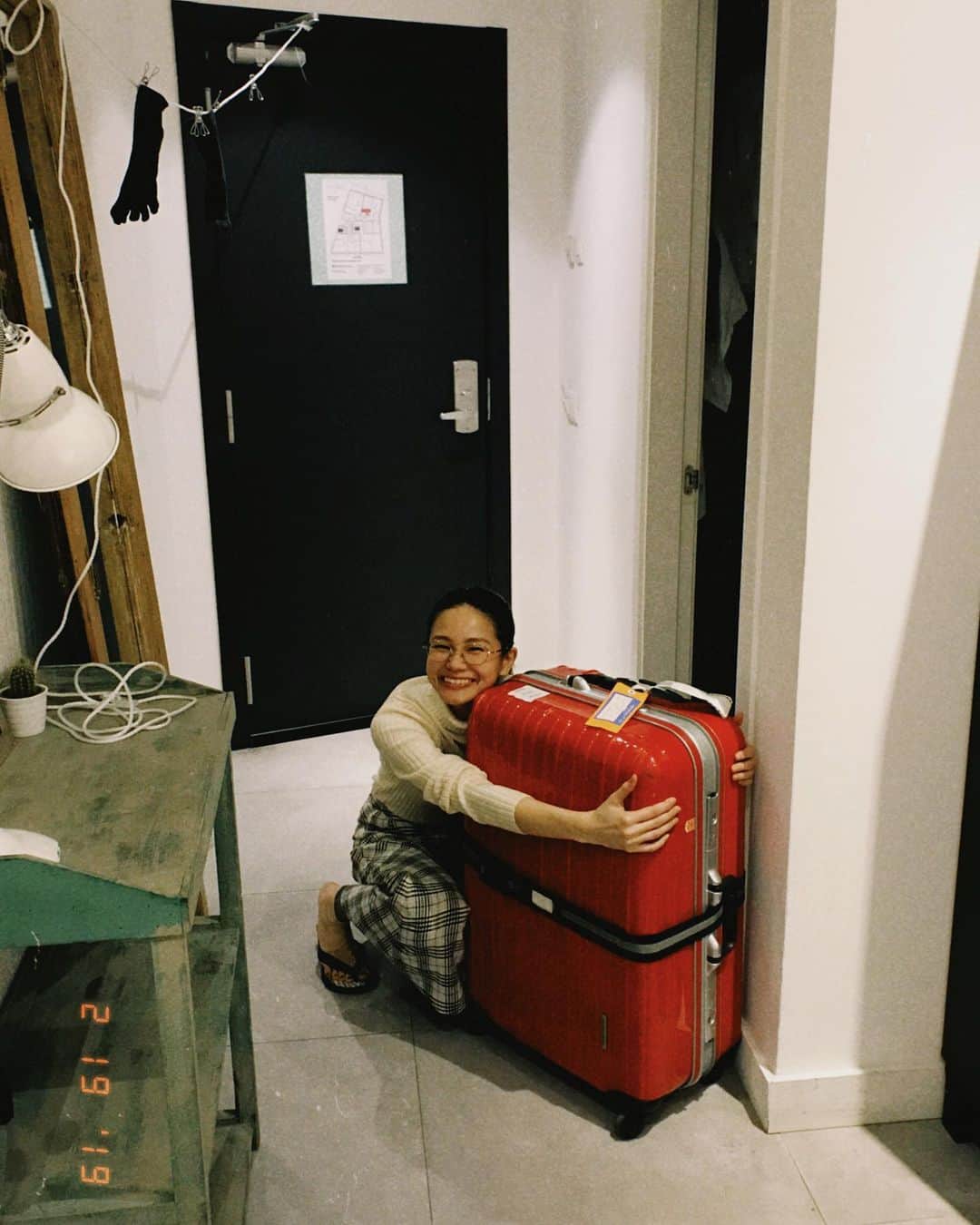 斉藤翠のインスタグラム：「ロストバゲージした荷物が1日目の夜には届いてて本当に良かった！ これもいい思い出のひとつ🥴 ・ ・ #スペイン思い出紀行 #スペイン旅行記 #まさかロストバゲージするなんてね #spain2019 #spaintravel」