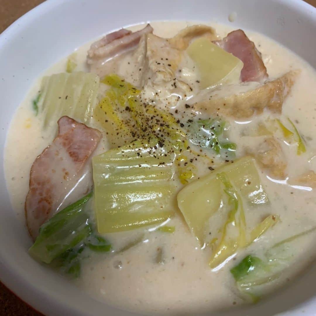 マグナム北斗さんのインスタグラム写真 - (マグナム北斗Instagram)「白菜とベーコンのクリーム煮。明日のつきだしです。」1月22日 18時40分 - magnum0316