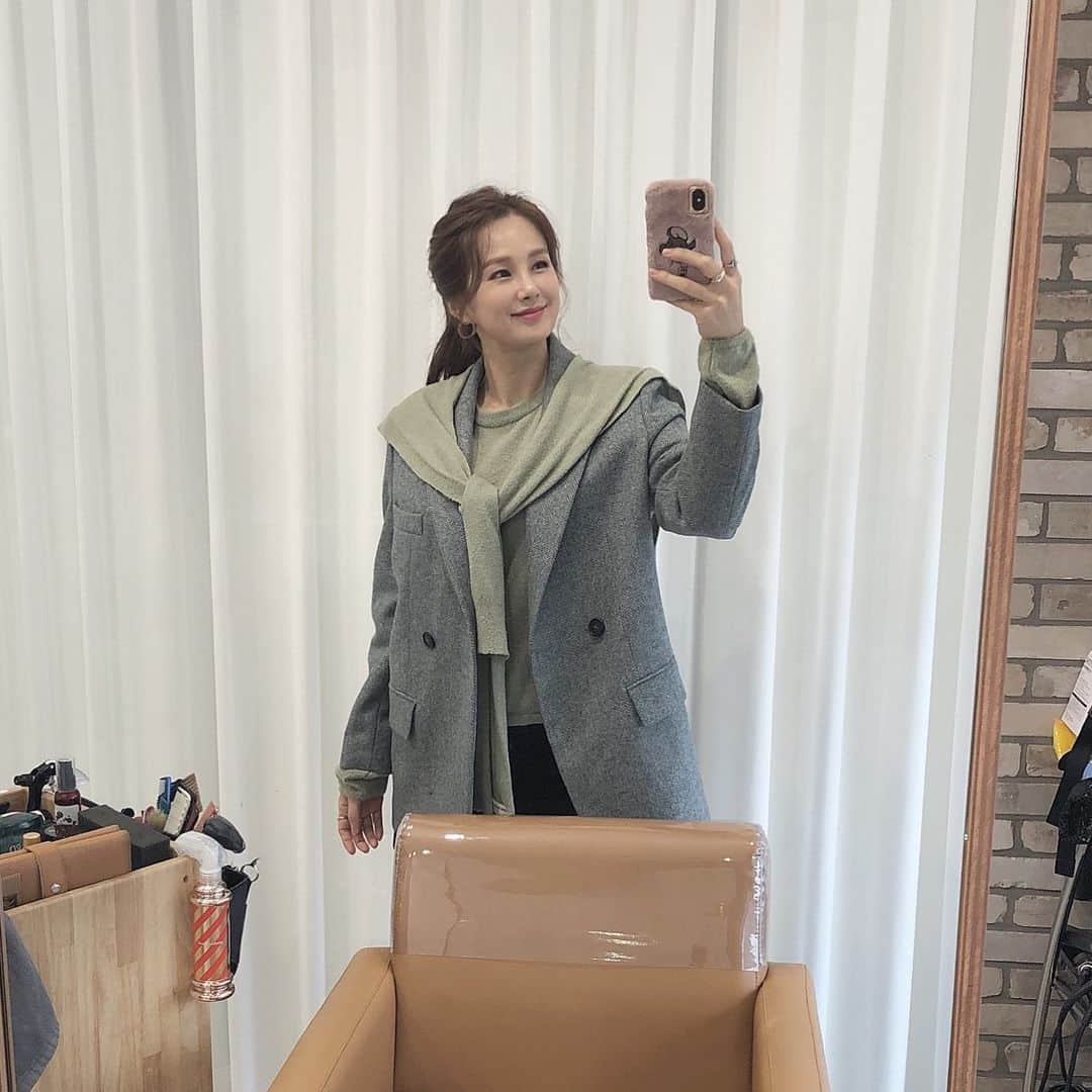 チェヨンのインスタグラム：「이힛」