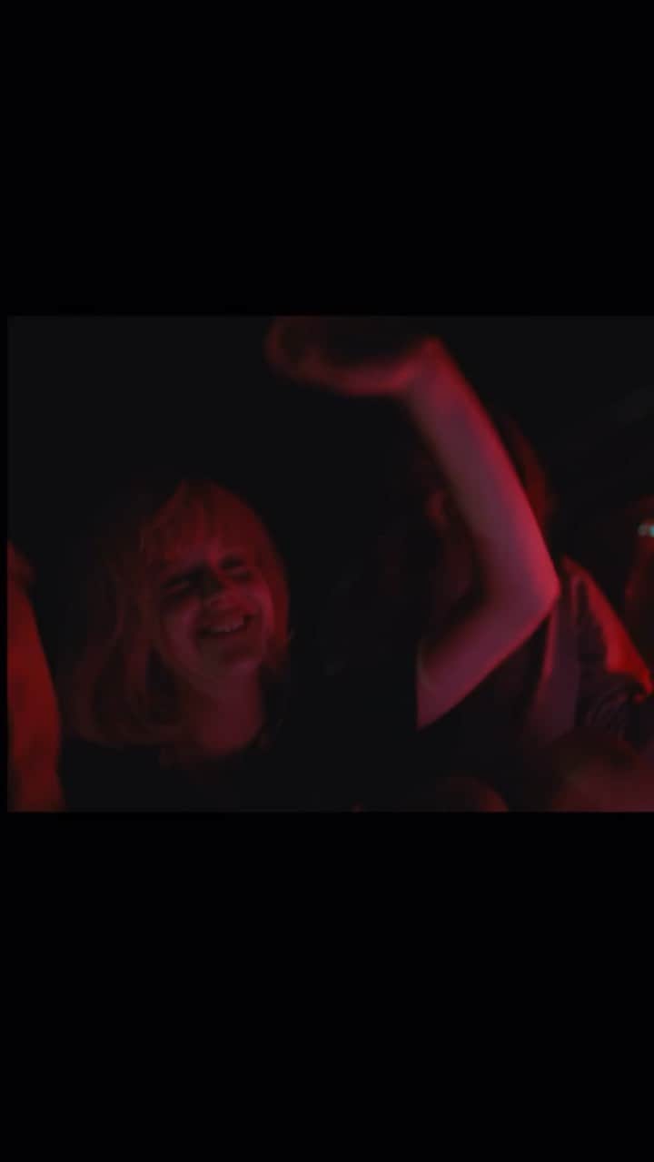 フィービー・トンキンのインスタグラム：「Tonight @furloughfilm is having its Australian premiere at @flickerfest  This is one of my favorite scenes/sequences from the film. I wanted to recreate the country parties we used to sometimes go to in high school. Even though we ended up cutting into it for timing, we shot the car to the party intro scene in one shot, thanks to the amazing @gclorusso_dp who jumped backwards out of the ute and followed our amazing actors @millyalcock @markella.kavenagh and @kye_lista, not to mention the AMAZING background artists who we literally poached from the local skate parks and cafes and despite most having no prior acting  experience, were so committed, patient, and collaborative. You were amazing. This party was our very first day, and it will forever be one of the best days of my life. (Albeit a sleepless, Adrenalin filled one!) If you can make it tonight, THANKYOU! And if you can’t, I wanted to share this little clip. Also, big massive thanks to @lotti_benardout and @haelos I sent what was basically a love letter to ask for permission to use this song in my film and it wouldn’t have worked without it.  Spot the drinking chocolate syrup from the bottle cameo! ♥️ big love and gratitude to team furlough! Especially the one who made it a reality @jesscarrera  Enjoy The Festival! Wish I was there x」