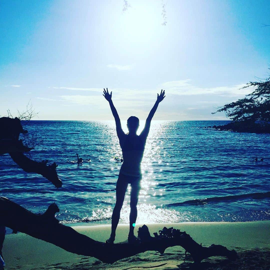 田中雅美さんのインスタグラム写真 - (田中雅美Instagram)「2016年。 お友達と行ったハワイ島。  ・ ・ 自然のエネルギーが溢れる島でした。  ・ ・ また行きたい。  #ハワイ島 #2016年 #パワースポット #また行きたい」1月22日 11時46分 - tanakamasami_official