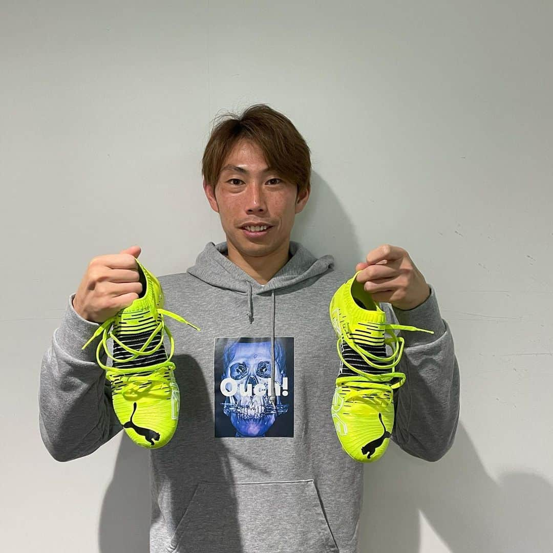 東口順昭のインスタグラム：「🚨THE GAME IS ON🚨 クレイジーにいこうぜ <ハッシュタグ> #DRIVETHEMCRAZY #トラエテミロ #FUTUREZ @pumafootball_jp @pumajapan」