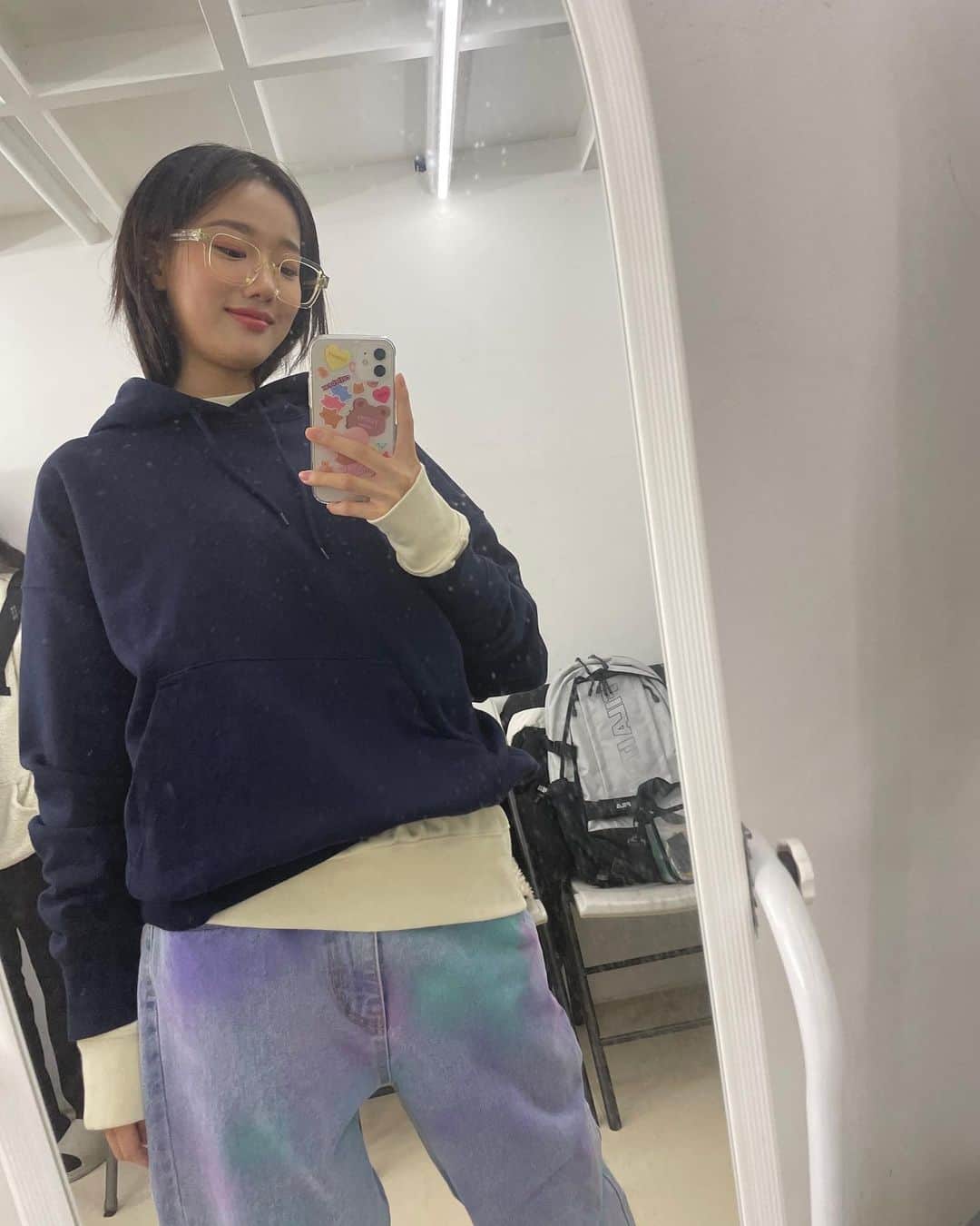 Aprilのインスタグラム：「[#나은] 나은이의 청춘기록📷 Singles 2월호에서 만나요💙  🔗 https://bit.ly/2Y4Jqng  #APRIL #에이프릴 #이나은 #Singles #싱글즈」