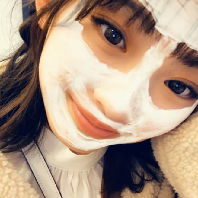 村上なずなのインスタグラム：「もうすぐ3年生だ😓﻿ 高校生活はやすぎる、！！﻿ ﻿ #jk #jkブランド #jkの素敵な思い出 #おしゃれ好きな人と繋がりたい #おしゃれ好き通信 #おしゃれさんと繋がりたい #オシャレさんと繋がりたい #韓国女子 #韓国男子 #韓国好きな人と繋がりたい #韓国好きな人と仲良くなりたい #いいね返し #いいね返しは絶対 #fff #lfl #lf4 #04line #04년생 #좋아요반사 #좋아요그램 #팔로우환영 #팔로미 #팔로우미﻿」