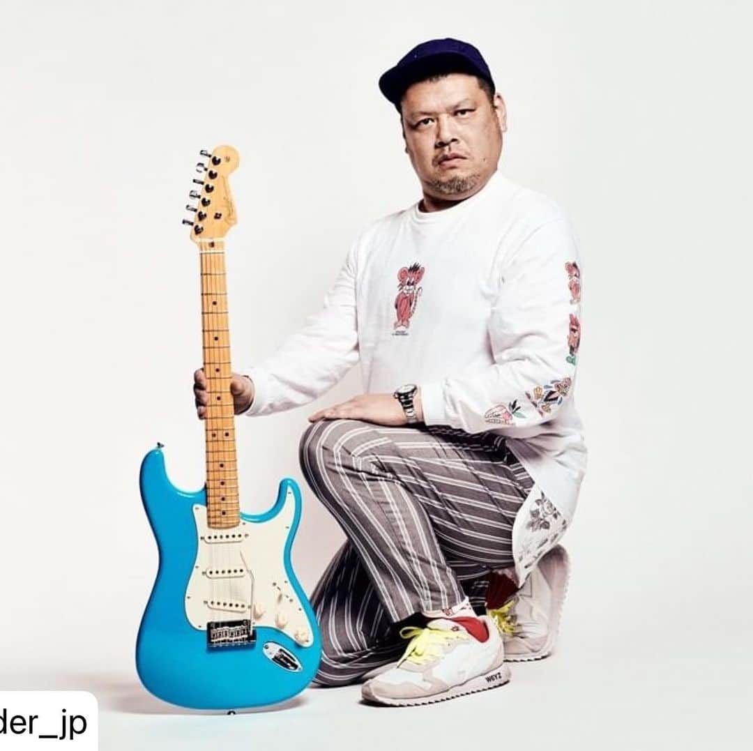 のインスタグラム：「#repost @fender_jp ・・・ #FenderNews : 芸人としてだけではなく、ジェニーハイやTHE SESELAGEESなどのバンド活動も行うなど、ギター／ベースマニアでも知られる "くっきー！" がCOVER ARTISTに登場！詳しくはプロフィールのリンクから。 . . . #野性爆弾 #くっきー #ジェニーハイ #seselagees #the_seselagees」