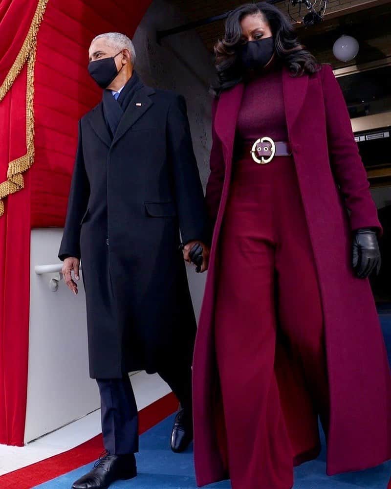 レイチェル・ゾーのインスタグラム：「Walking into the weekend in my mind like @barackobama @michelleobama .. just WOW 👑  #style #icon #forever ✨ XoRZ」
