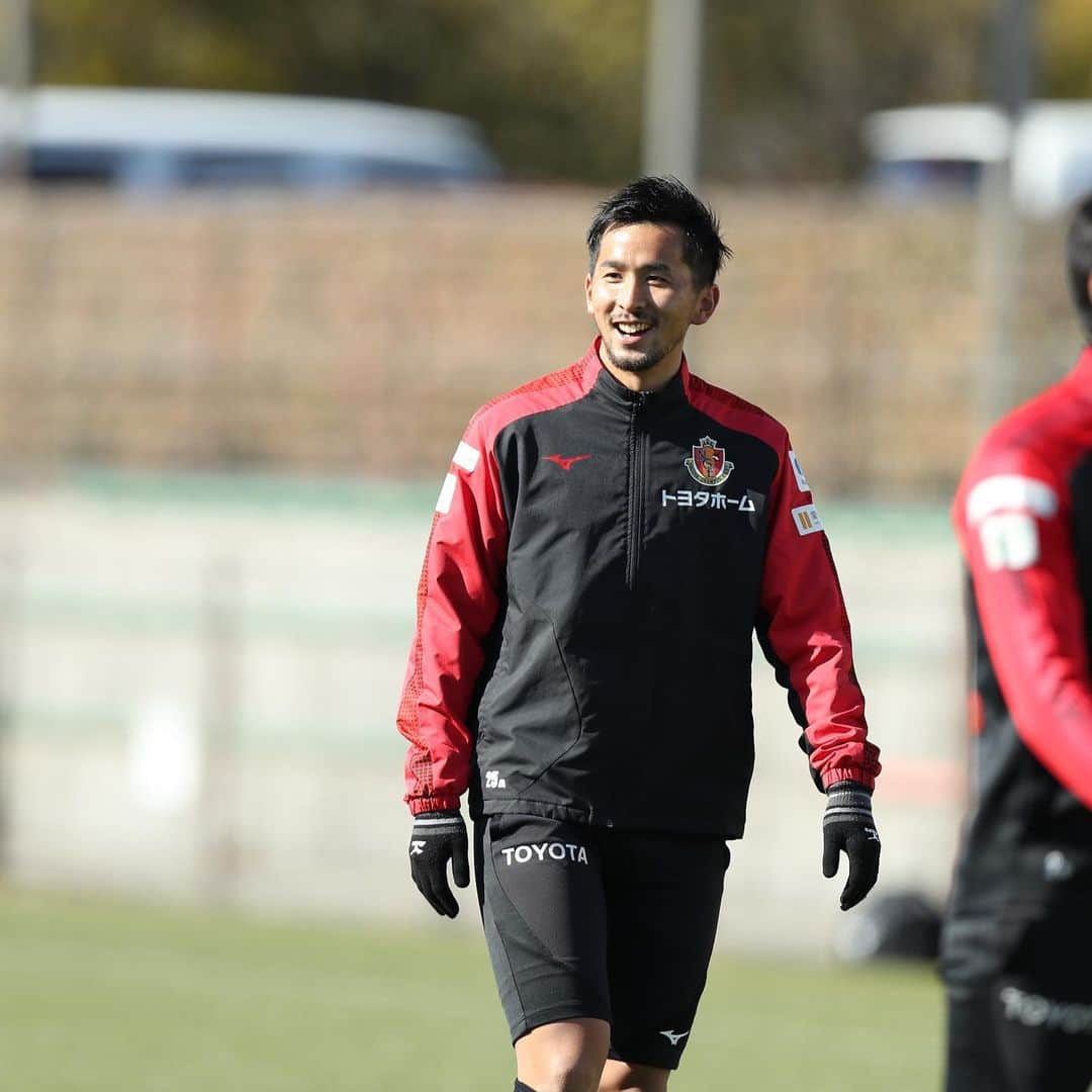 名古屋グランパスさんのインスタグラム写真 - (名古屋グランパスInstagram)「トレーニング🏃‍♂️💨　⚽️ 🏃‍♂️😁  #武田洋平 #三井大輝 #渋谷飛翔 #吉田晃 #石田凌太郎 #藤井陽也 #前田直輝 #吉田豊 #中谷進之介  #grampus #名古屋グランパス」1月22日 12時59分 - nagoyagrampus