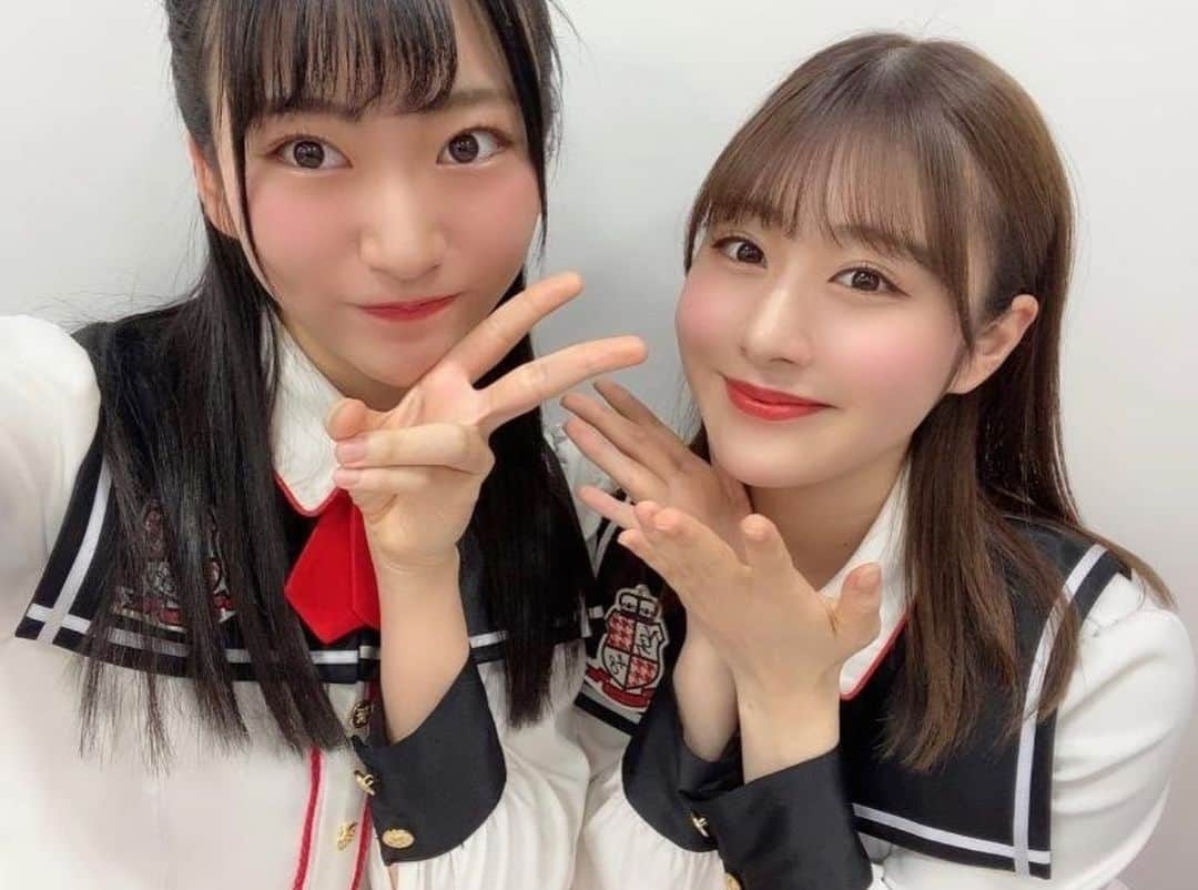 加藤美南のインスタグラム：「てらひな🥰 研究生公演を見た時、本当にてらひなが可愛くて輝いていて、気づけばずっと目で追ってしまってました！そのくらい魅力的なので、私の妹に公演を見てもらった時、なんの情報もなしに、てらひなちゃんが1番可愛かった！って言ってて流石だなってなりました＾＾ いつもてらひなが持ってる唯一無二の雰囲気に魅了されてます！ これからもずっと応援してる🥰」