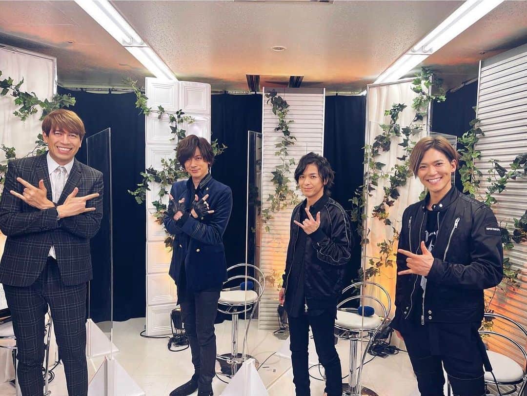 SHINPEIのインスタグラム：「#WOWOW オンラインフェス #音楽諸島 ﻿ ﻿ サッシャさん、ありがとうございました！」