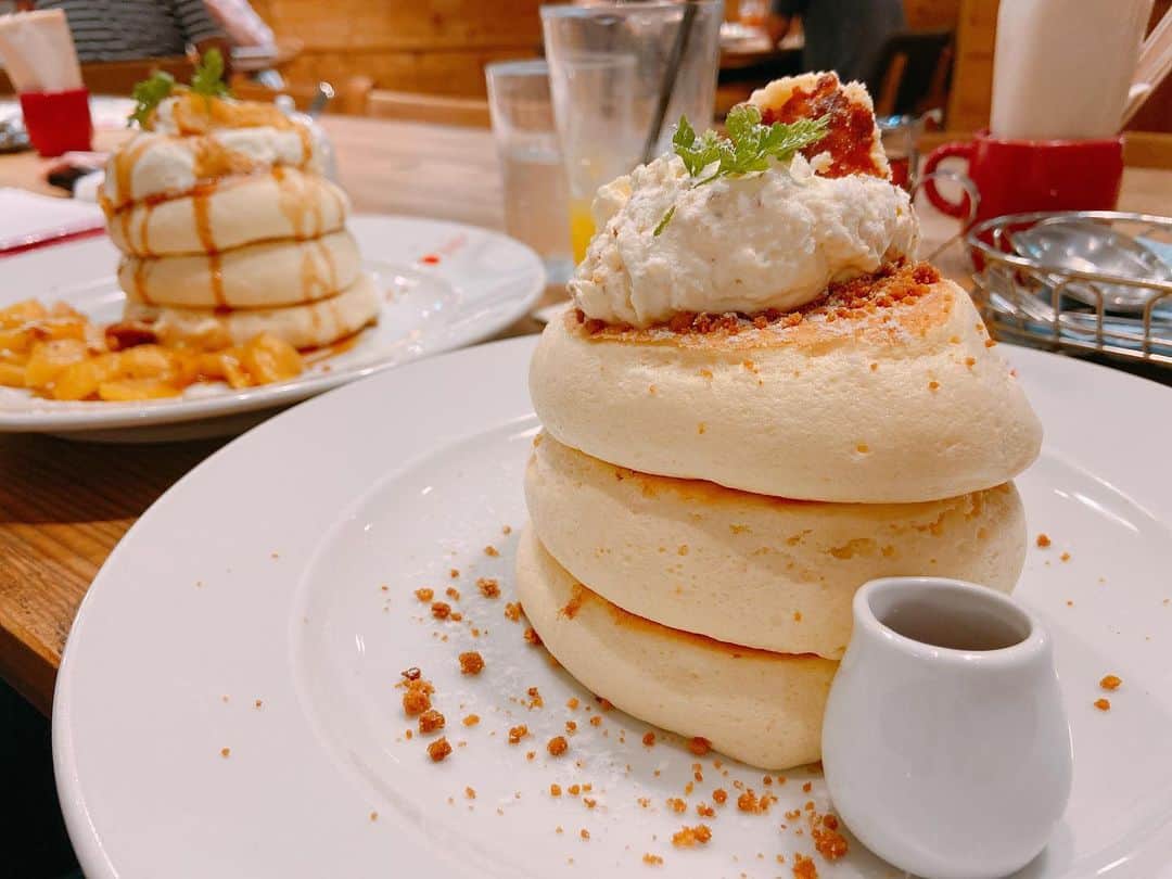 小山星流のインスタグラム：「ふわふわパンケーキしか勝たん 去年の春頃🥞  #東京パンケーキ #秋葉原カフェ #パンケーキ #フレンチトーストファクトリー」