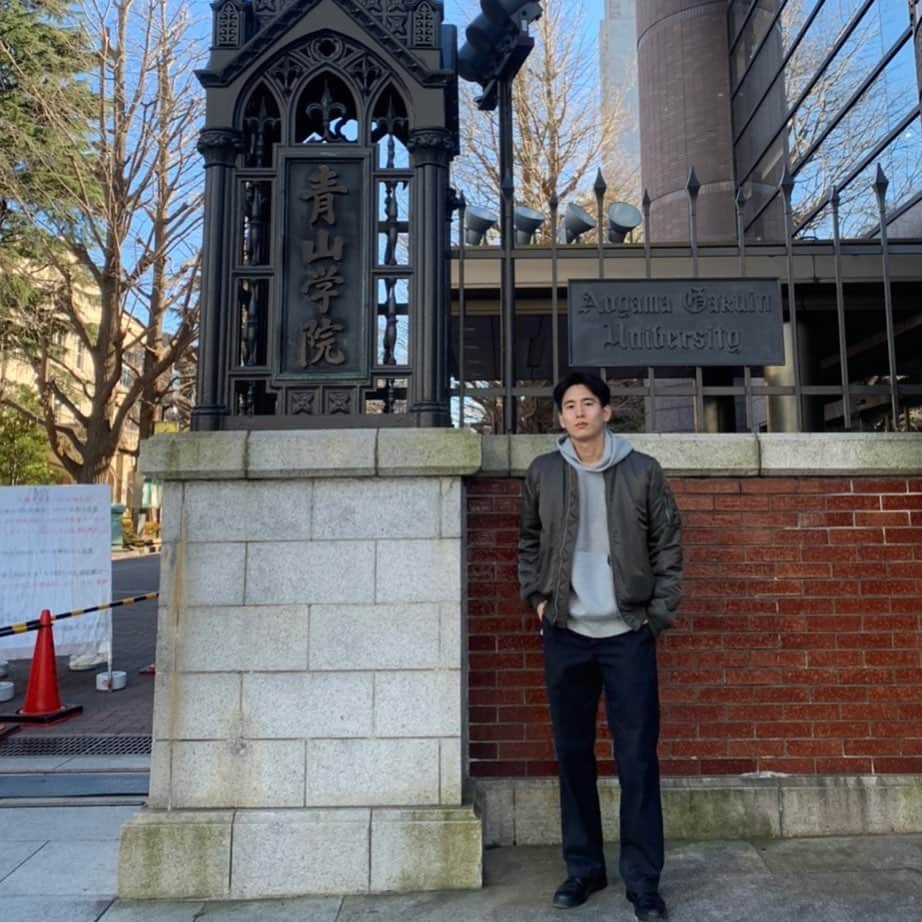 草野航大のインスタグラム：「入学してからもう10年て…」