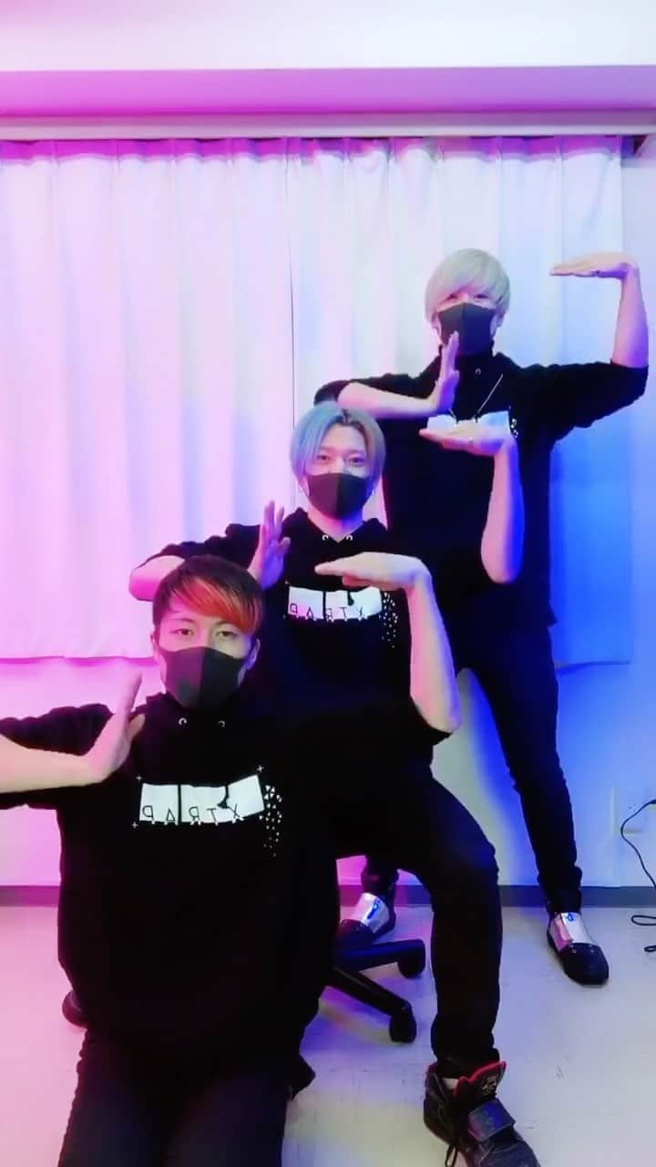 RYOGA -XTRAP-のインスタグラム：「Tutting drill with sync💡 by @xtrap.official  @ryoga_xtrap  @zange_xtrap  @kenshin_xtrap」