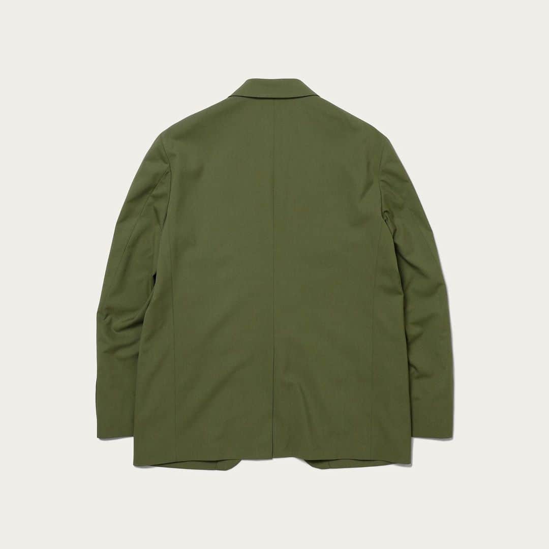 UNITED ARROWS & SONSさんのインスタグラム写真 - (UNITED ARROWS & SONSInstagram)「【 New Arrival 】﻿ ＜UNITED ARROWS & SONS ＞﻿ COLOR JACKET & COLOR TROUSERS﻿ now in store & online.﻿ ﻿ モダンなボックスシルエットのジャケットとスッキリとしたシルエットのトラウザーズは、シワになりずらい梳毛引きをしたポリエステルレーヨン素材を採用しています。﻿ ﻿ The modern box silhouette jacket and trousers with a clean silhouette are made of worst-wrinkled polyester rayon material.﻿ ﻿ #UnitedArrowsAndSons」1月22日 13時57分 - unitedarrowsandsons