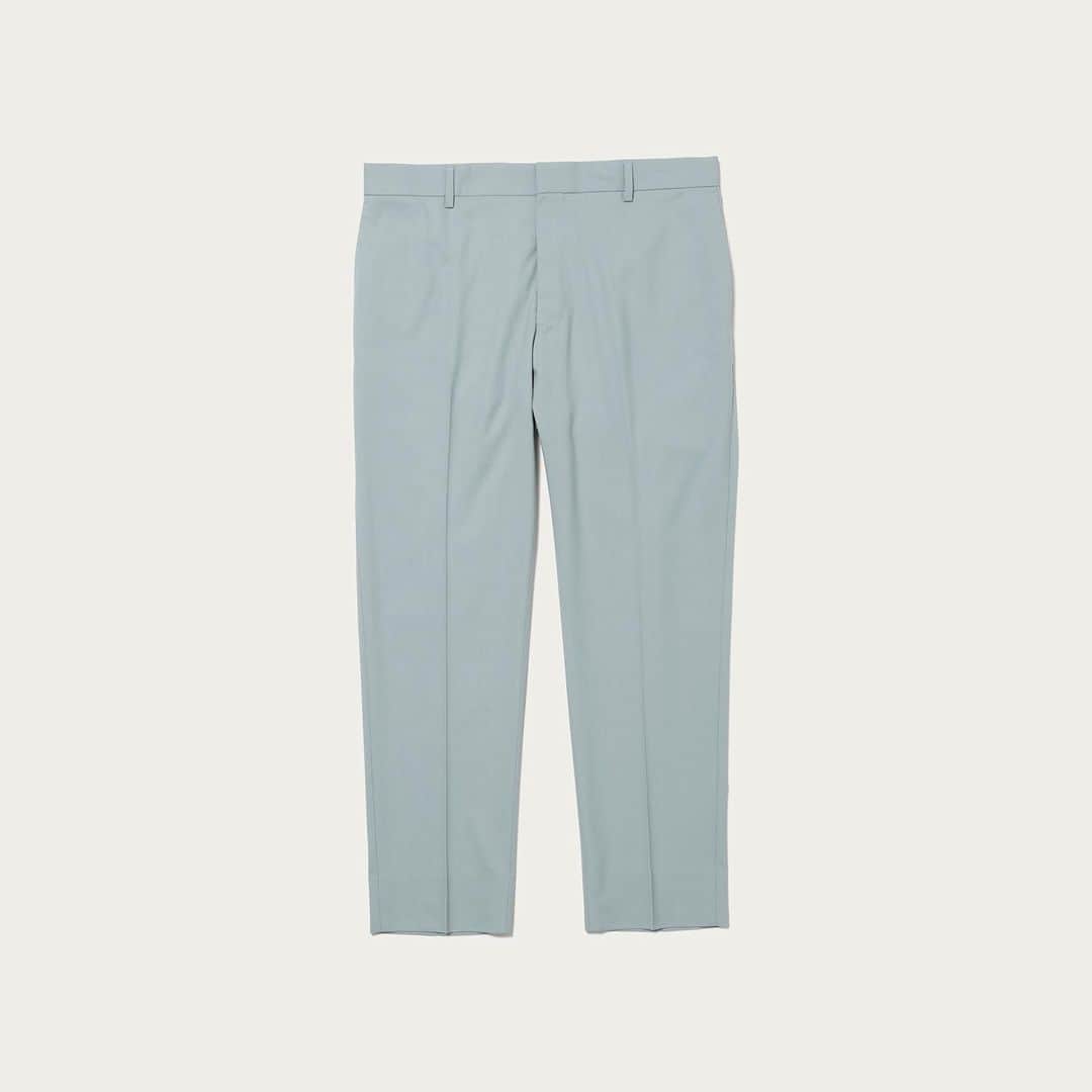 UNITED ARROWS & SONSさんのインスタグラム写真 - (UNITED ARROWS & SONSInstagram)「【 New Arrival 】﻿ ＜UNITED ARROWS & SONS ＞﻿ COLOR JACKET & COLOR TROUSERS﻿ now in store & online.﻿ ﻿ モダンなボックスシルエットのジャケットとスッキリとしたシルエットのトラウザーズは、シワになりずらい梳毛引きをしたポリエステルレーヨン素材を採用しています。﻿ ﻿ The modern box silhouette jacket and trousers with a clean silhouette are made of worst-wrinkled polyester rayon material.﻿ ﻿ #UnitedArrowsAndSons」1月22日 13時57分 - unitedarrowsandsons