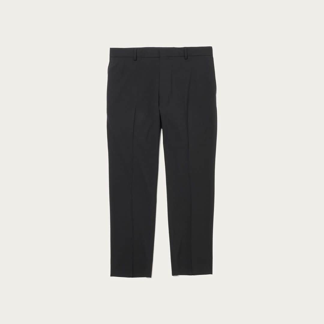 UNITED ARROWS & SONSさんのインスタグラム写真 - (UNITED ARROWS & SONSInstagram)「【 New Arrival 】﻿ ＜UNITED ARROWS & SONS ＞﻿ COLOR JACKET & COLOR TROUSERS﻿ now in store & online.﻿ ﻿ モダンなボックスシルエットのジャケットとスッキリとしたシルエットのトラウザーズは、シワになりずらい梳毛引きをしたポリエステルレーヨン素材を採用しています。﻿ ﻿ The modern box silhouette jacket and trousers with a clean silhouette are made of worst-wrinkled polyester rayon material.﻿ ﻿ #UnitedArrowsAndSons」1月22日 13時57分 - unitedarrowsandsons