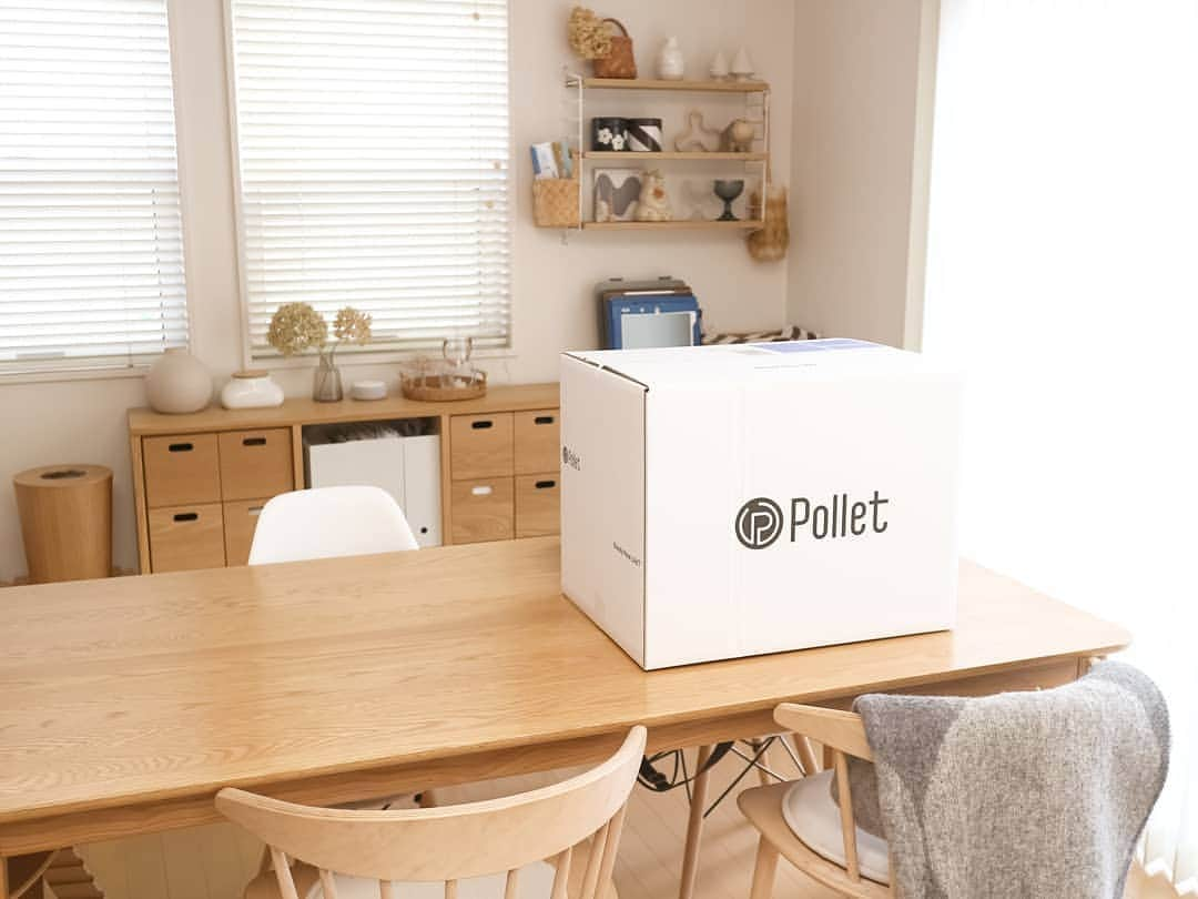 のインスタグラム：「* モノチャージ☺︎ . . . 先日、@pollet0 の買取サービスを利用して、家に眠っていたものたちを買い取りに出しました。  私は本当に面倒くさがりで、フリマアプリや近所の買取屋さんに出そうと思いながらずーっと放置。。だからこそ、こういった「箱に詰めて送るだけ！」は本当にありがたい✨  今回は、使っていなかったゲームや青春時代の漫画本などを送りました。  査定額は…　　1254円！！  何もしなければこの金額も0円のままでした。 でもアプリで申し込んで、ダンボールを送ってもらい、詰め込んで、集荷に来た配達員さんに渡しただけでもらえたんです。 一歩も家から出ず手に出来たお金。。嬉しい。笑 . . . polletでは、使わなくなった「モノ」をまとめて送るだけで手軽にキャッシュ化できる『モノチャージ』を行っています。 気になる方はぜひチェックしてみてください☺︎ . . . . . . . . #PR #モノチャージ #pollet #買取サービス #宅配買取」