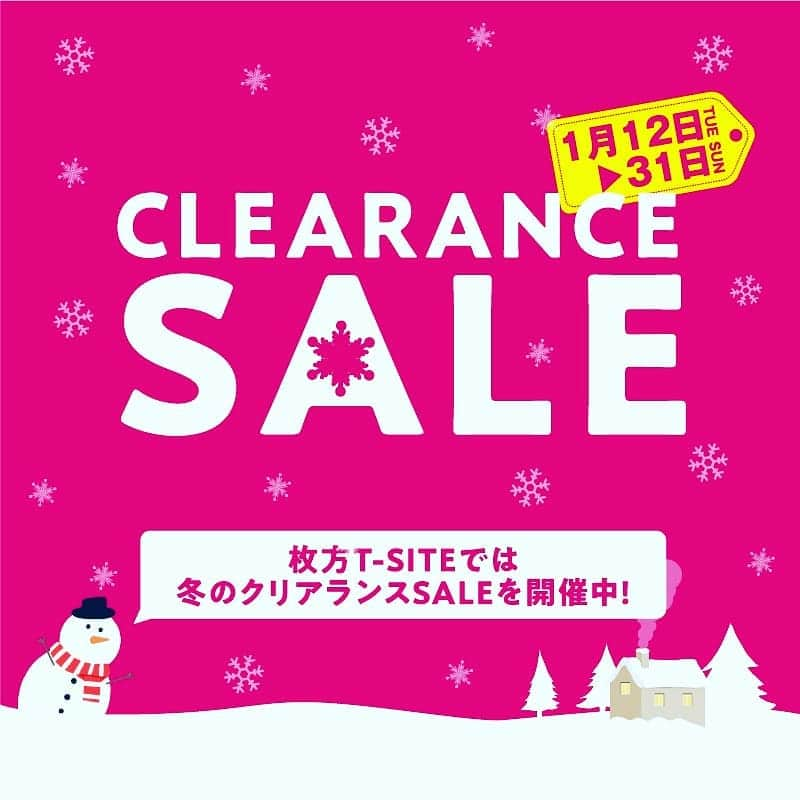 枚方T-SITEさんのインスタグラム写真 - (枚方T-SITEInstagram)「クリアランスSALE  この冬、枚方 蔦屋書店および枚方T-SITEにて、お得なクリアランスSALEを開催中です。  期間中、枚方T-SITEの各店舗にて、MAX50％OFFで冬物アパレル・小物などが手に入るほか、期間限定ノベルティープレゼントなども。    【クリアランスSALE】 期間:～1月31日(日)まで  ■１F　錦一葉かふぇ﻿ ※画像1枚目 京宇治茶各種　全品10％OFF﻿ 煎茶、ほうじ茶、玄米茶はもちろん、お抹茶まで！﻿ ﻿ ■１F　黒船﻿ ※画像2枚目 3,240円（税込）お買上げのお客様に黒船オリジナルエコバッグプレゼント﻿  ■１F　Lu﻿  ※画像3枚目 ・ロールケーキ　大SALE﻿ 通常1,180円(税込)のロールケーキを期間中は980円(税込)でご提供﻿ ﻿  ・商品お買上げのお客様にマスクケースプレゼント﻿   ■４F　向井化粧品店﻿ 絶対当たる！「スピードくじ」3,300円(税込)以上化粧品お買上げで空くじなしの「スピードくじ」にチャレンジ！※無くなり次第終了﻿ ﻿  ■４F　プライム★ミッション﻿ ファイナルThank youセール﻿ オープンから6か月。ご愛顧いただいたお客様に起案者を込めて最後の大バーゲン！20％～最大60％OFF！﻿ ※一部除外品あり﻿ ﻿  ■４F　vote for by sisam FAIR TRADE﻿ ・店内の衣料、服飾雑貨、アクセサリー等がMAX50％OFF﻿ ※一部除外品あり﻿ ﻿  ・SPECIAL PRICE﻿ 毎週金曜日から1週間ごとに特別価格の商品が登場！どんな商品がくるかはその時のお楽しみ。﻿ ﻿  ■４F　交野カバン﻿ WINTERクリアランスセール　﻿ 今から使える洋服・雑貨など20～50％OFF﻿ ﻿  ■４F　marble SUD﻿ WINTER SALE﻿ 人気のオリジナル商品が30～50％OFF﻿ ﻿  ■ANNEXⅠ　ママのリフォーム﻿ 年賀はがきご持参でオリジナルポイントをGET！年賀はがきの末尾番号が「21」の方にはプラス５ポイント、「１」もしくは「２」の方にはプラス３ポイント差し上げます。﻿ ﻿  ※枚方 蔦屋書店でもSALE開催中。SALE実施店舗および、SALE詳細は、プロフィール欄、T-SITEのHPよりご覧ください。  #hirakatatsite #hirakata_tsite #tsutayabooks_hirakata #hirakata  #枚方tsite #枚方蔦屋書店 #hirakata  #枚方 #洋書 #クリアランス #クリアランスセール #ファイナルセール  #セール #SALE」1月22日 15時48分 - hirakata_tsite