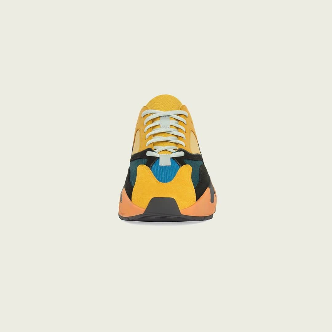 adidas Originalsさんのインスタグラム写真 - (adidas OriginalsInstagram)「YEEZY BOOST 700 SUN. AVAILABLE JANUARY 23 AT ADIDAS.COM/YEEZY, ON CONFIRMED IN THE UNITED STATES AND ON THE ADIDAS APP IN SELECT COUNTRIES.」1月22日 16時02分 - adidasoriginals