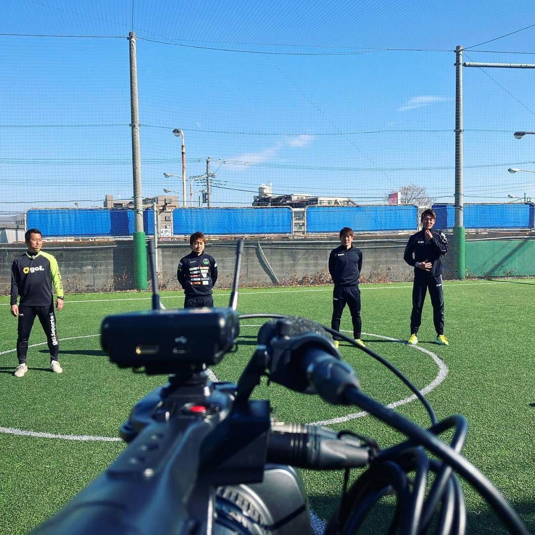 SC相模原さんのインスタグラム写真 - (SC相模原Instagram)「園児向けサッカークリニック動画撮影しました🙋‍♂️🎥💭 GK16#三浦基瑛 MF7#清原翔平 #アンバサダー千明 #千明聖典 #SC相模原 J:COMの皆さんありがとうございました😊✨✨」1月22日 16時02分 - s.c.sagamihara_players