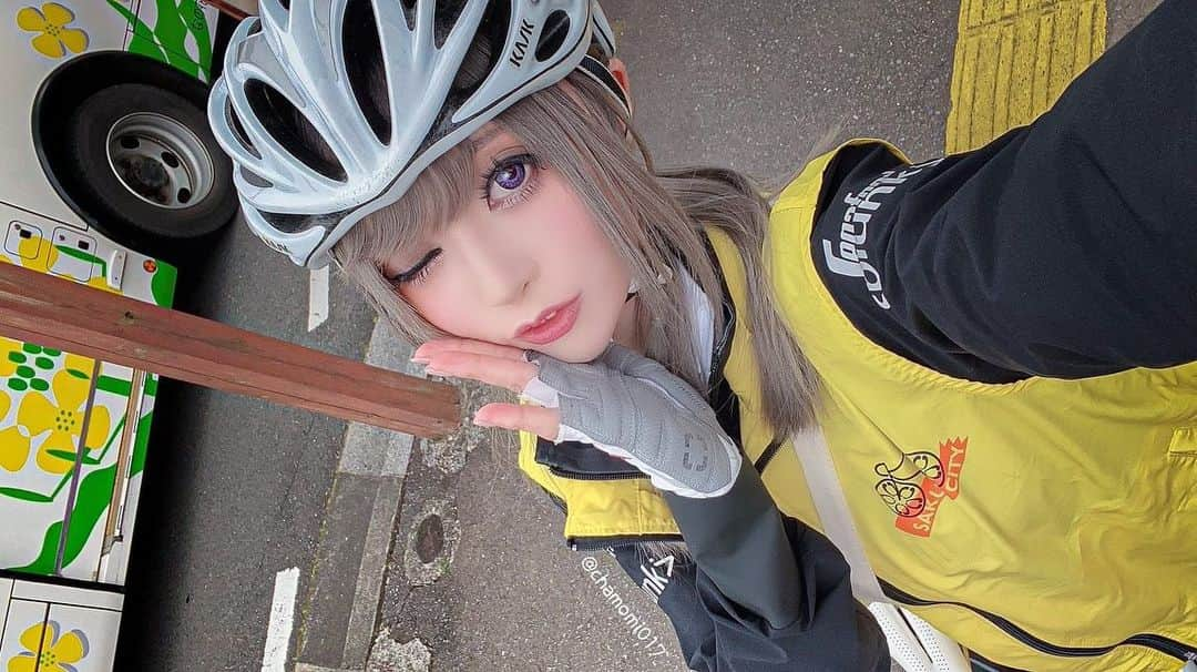 華密美琉さんのインスタグラム写真 - (華密美琉Instagram)「またスタンプラリーとかポタリングしたい🚲 #bbbase  #スタンプラリー #ポタリング #自転車女子  #roadbike  #自転車 #サイクルウェア #サイクリング  #cyclinglife  #サイクリング女子  #サイクルジャージ  #サイクルジャージ女子   ポタリングして美味しいもの食べて地元のお土産買って帰りたい！行きは軽装だけど帰りはいつも荷物が多くて帰るの大変になるから郵送したり利用してる！！  ポタリングイベントとかやりたいなーーーっ！！ みんなで美味しいもの食べて自転車トークしてわいわいしたいね！！」1月22日 16時16分 - chamomile_chami