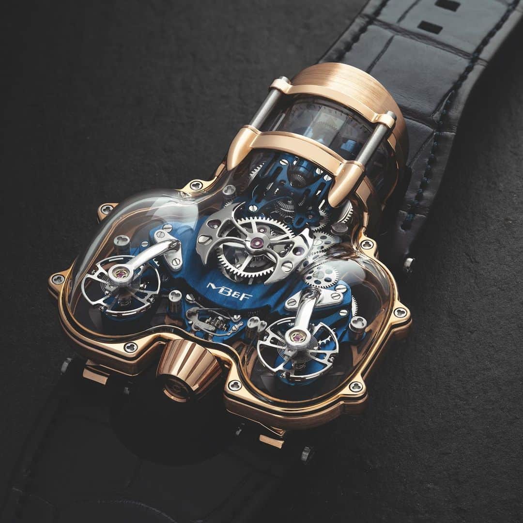 WATCHMANIAのインスタグラム：「Introducing the new @mbandf Horological Machine N°9. Details and pricing on the web-site. Link in bio.  #mbandf #maxbusser #horologicalmachines #horologicalmachine #horologicalmachine9 #horology #hautehorology #swisswatch #swissmade #sapphirecase #watchmania」