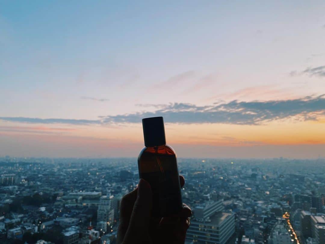 RIKAのインスタグラム：「🌿Home mist🧺🧴Tacit.」