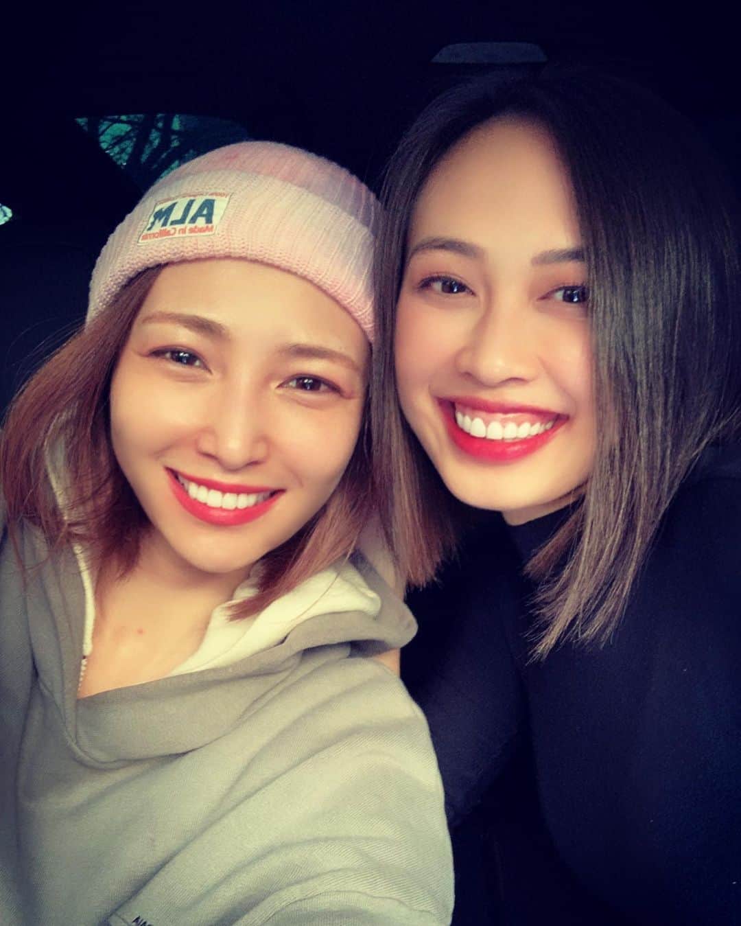 のインスタグラム：「.  Happiness is everyone's happiness.🌈🌞✨🌏💫 . . @2021fah 💋ありがとう‼︎らぶ . . #family #smile #love」