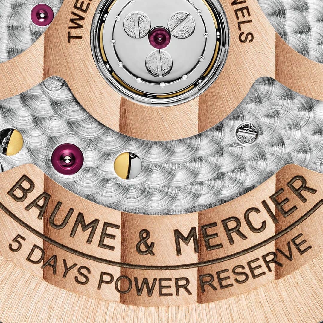 ボーンメルシーのインスタグラム：「Clarity. Structure. Precision.  -- In-house Calibre Baumatic -- #BaumeetMercier #InHouseCaliber #Baumatic #WatchOfTheDay #WatchesOfInstagram #Watchmaking #SwissMade #Innovation #Design」