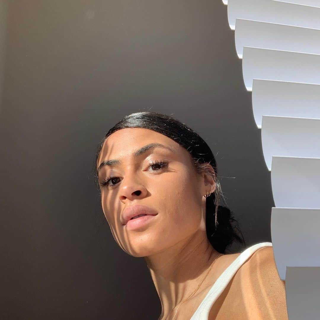 シドニー・マクローリンさんのインスタグラム写真 - (シドニー・マクローリンInstagram)「🌞」1月23日 2時58分 - sydneymclaughlin16