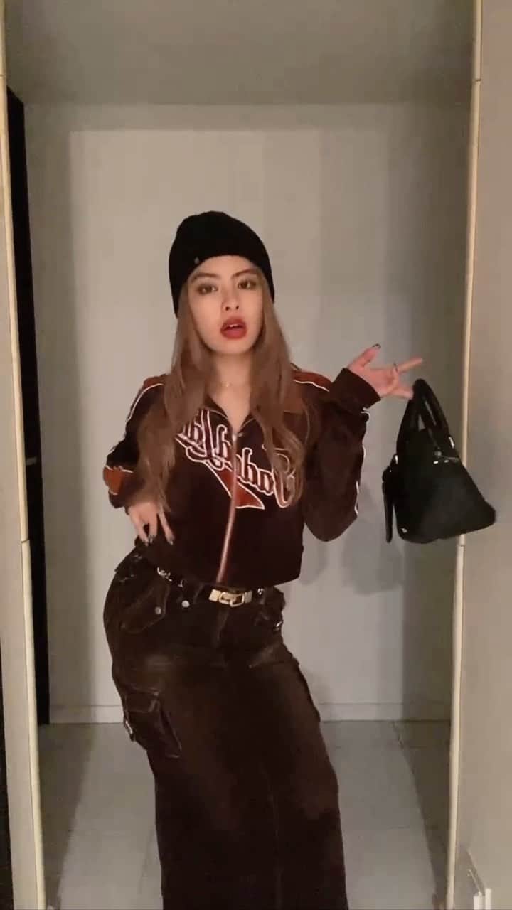 のインスタグラム：「お気に入りのセットアップで着回ししてみた🧥🧶🧳 @jadedldn   #jadedlondon #jaded #ootd #oufit #outfitinspiration #outfitideas #fashion #fashiongram #着回しコーデ #着回し #セットアップ」