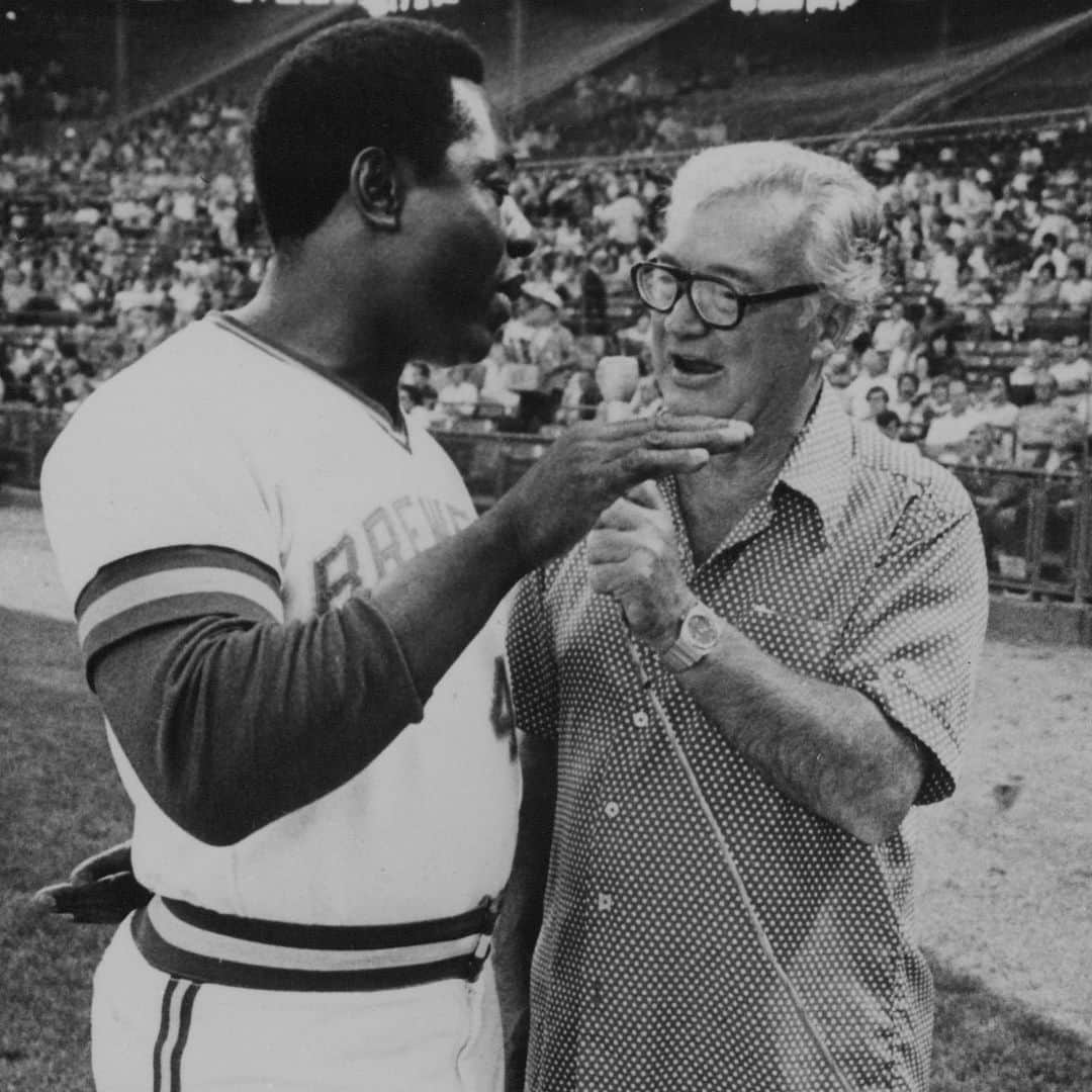 シカゴ・カブスさんのインスタグラム写真 - (シカゴ・カブスInstagram)「Rest in peace, Hank Aaron. A baseball legend who transcended the sport.」1月23日 3時17分 - cubs