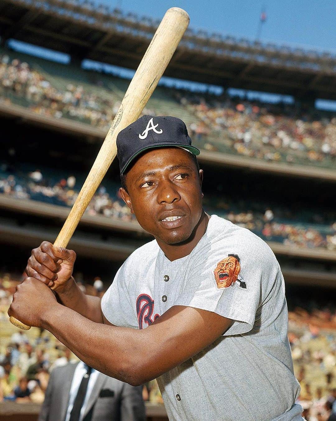 コモンのインスタグラム：「"Failure is a part of success. There is no such thing as a bed of roses all your life. But failure will never stand in the way of success if you learn from it." Hank Aaron. RIP Hank Aaron. God Bless.」